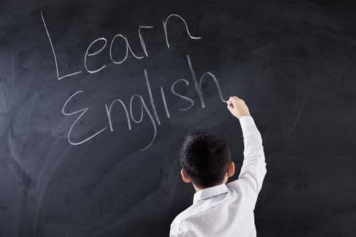 Ajari Si Kecil Belajar Bahasa Inggris Sejak Dini Yuk!