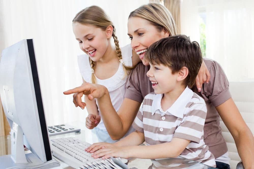 Ingin Si Kecil Tumbuh Cerdas dan Bahagia? Tipsnya Sederhana, Moms