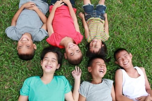 Agar Anak Terampil Bergaul