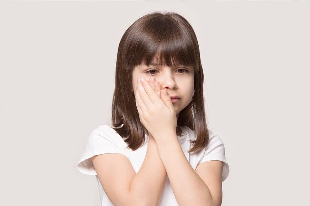 Moms, Tahu Pertolongan Pertama saat Si Kecil Sakit Gigi?