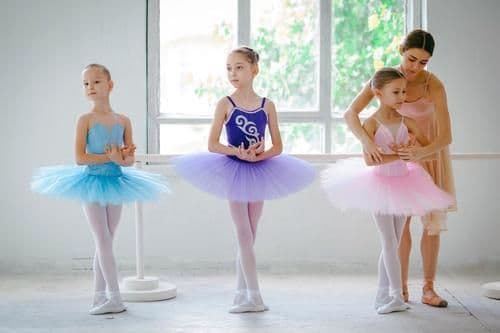 Anak Moms pandai menari? Yuk lakukan ini untuk dukung bakatnya!